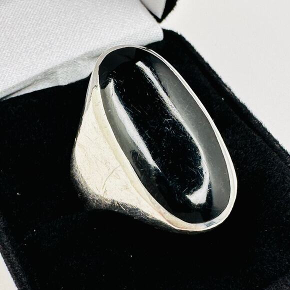 Vintage 1980’s Sterling Silver and Black Onyx Ring - Picture 1 of 8